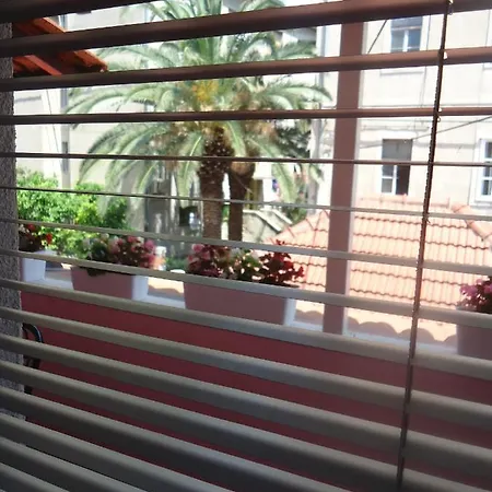 Dalmatino アパート スプリト